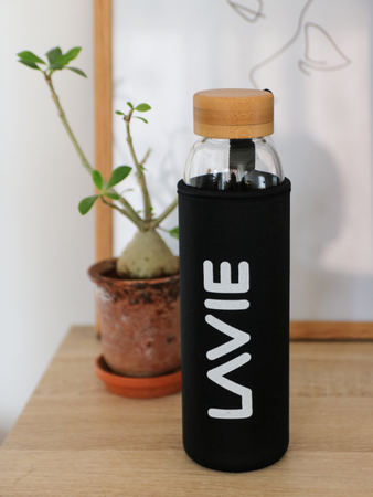 LaVie Pure Purificateur d'eau Innovant à Lumière UVA, sans Cartouche.  Transformez Votre Eau du Robinet en Eau Pure et Douce en 15 Minutes-  Capacité 1